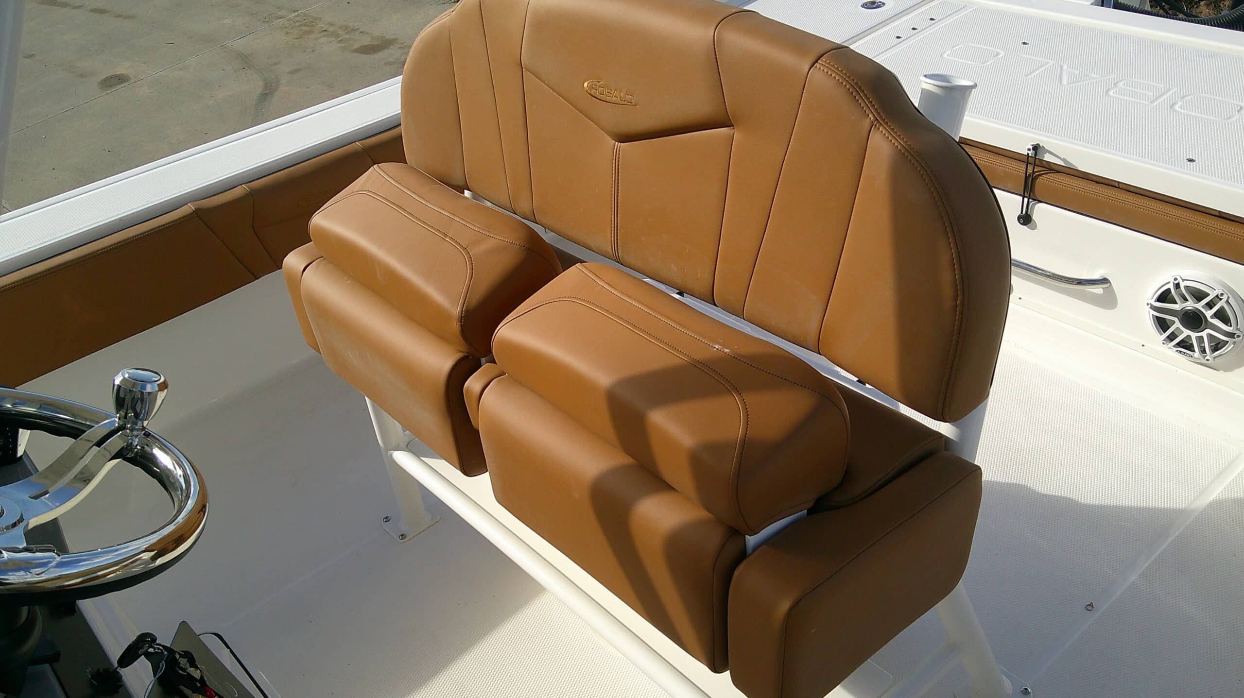 2026 Robalo 266 Cayman - 11