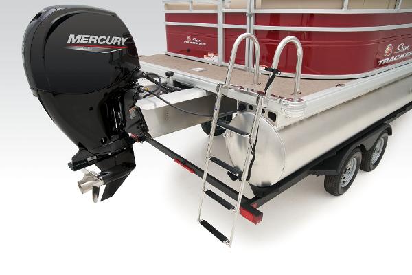 Manufacturer Provided Image: Sun Tracker Party Barge 22 RF DLX