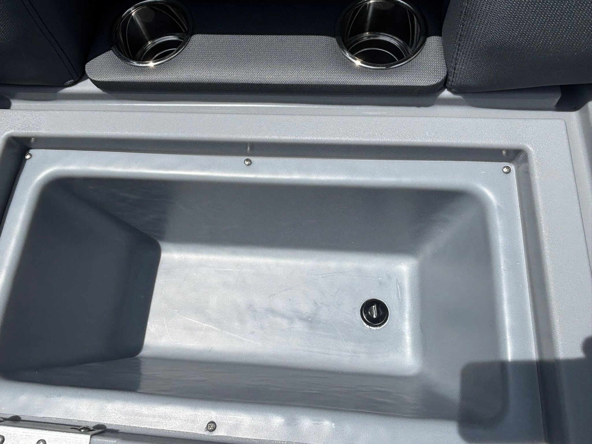 2027 Bentley Pontoons 200 Fish CWT - 32