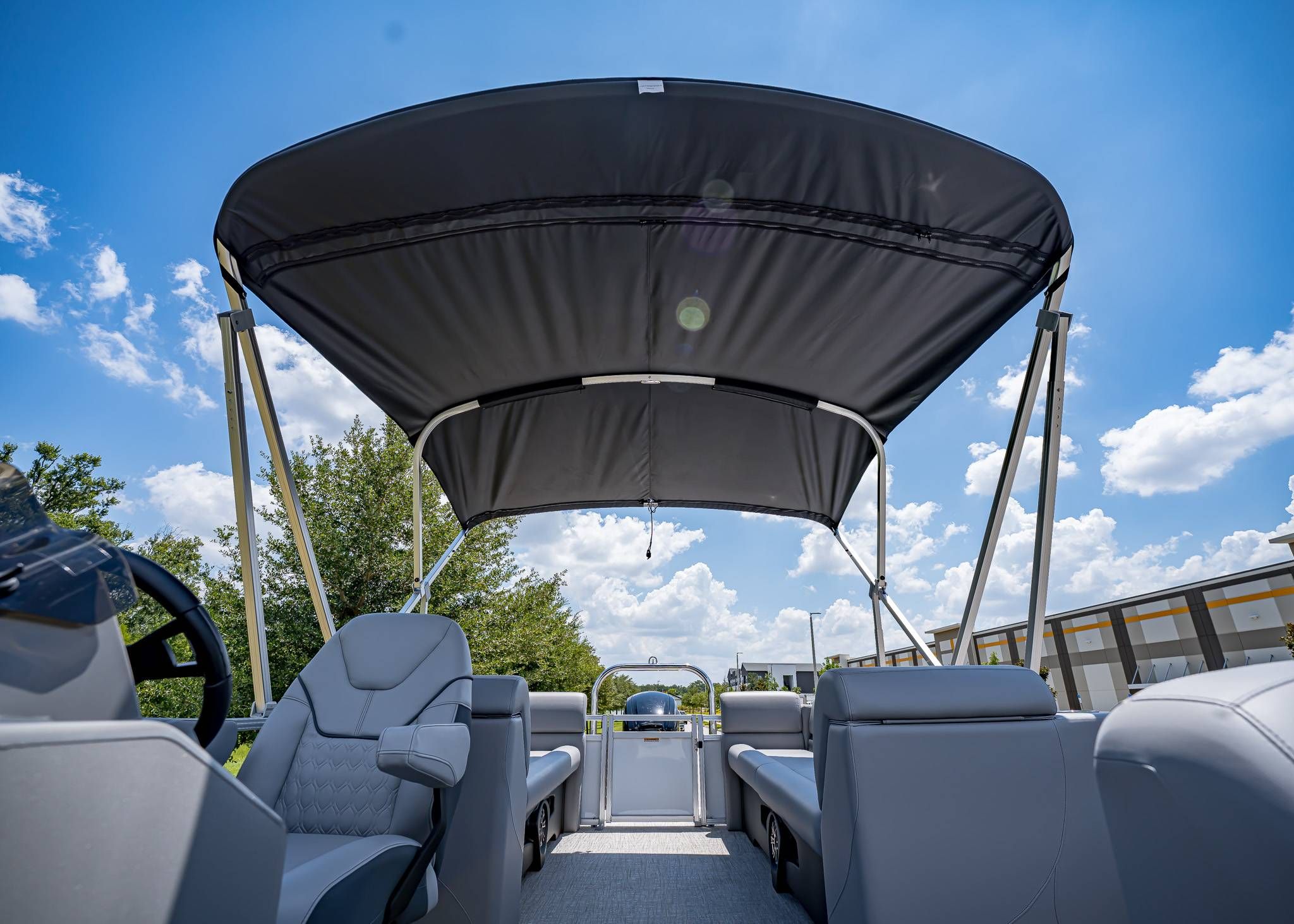 2025 Tahoe Pontoon SLT 23' Quad Lounge - 21