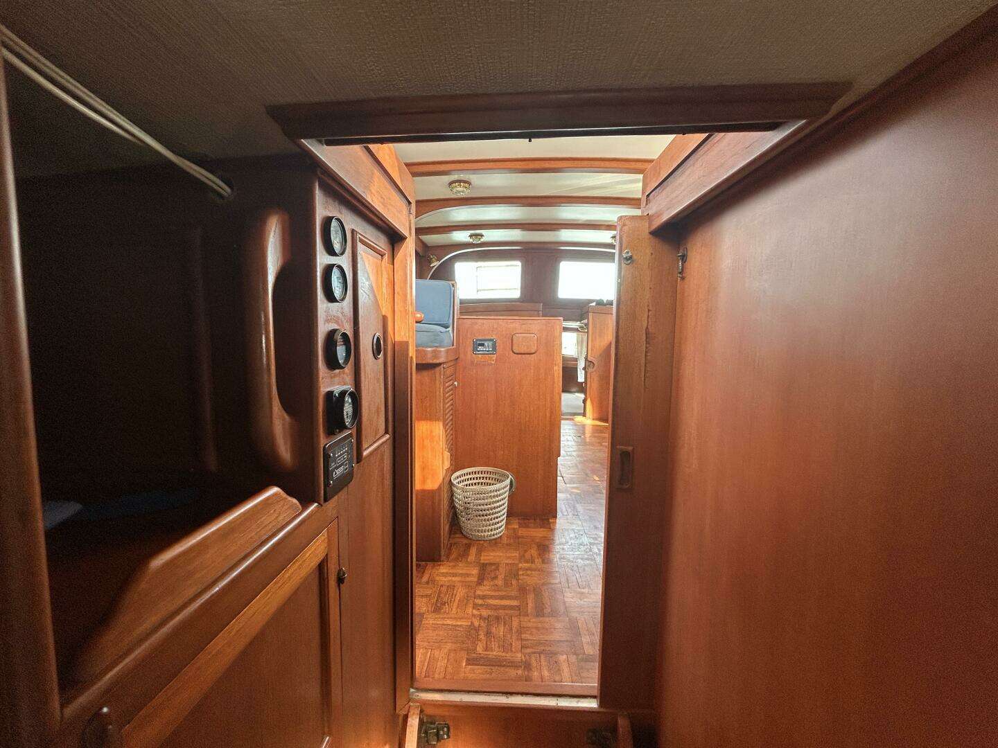 1978 Albin Dual Cabin - Image 34