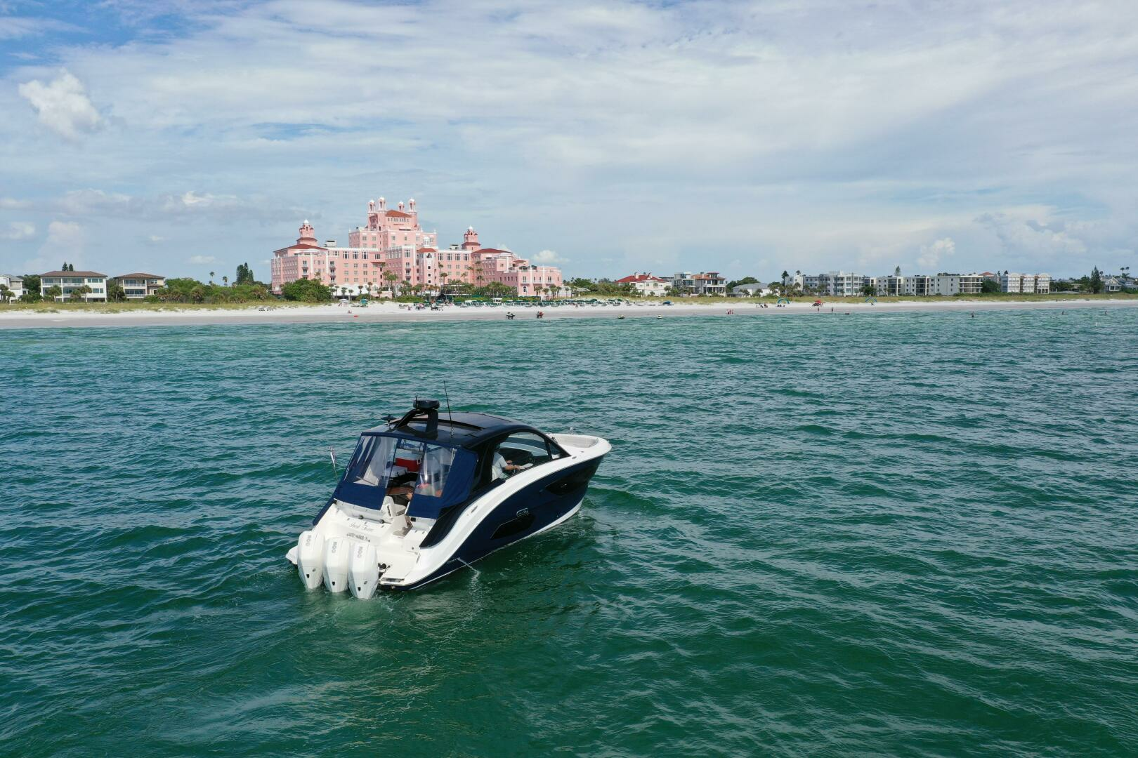 2022 Sea Ray — - Image 2