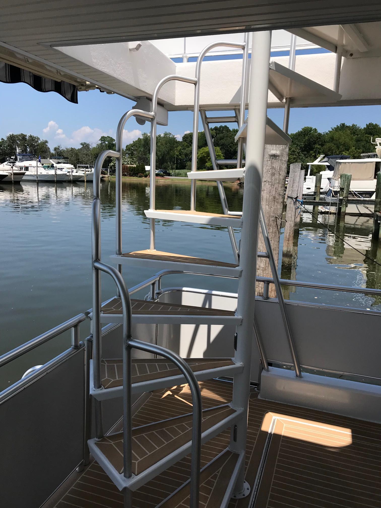 2017 Sumerset Houseboat - 75
