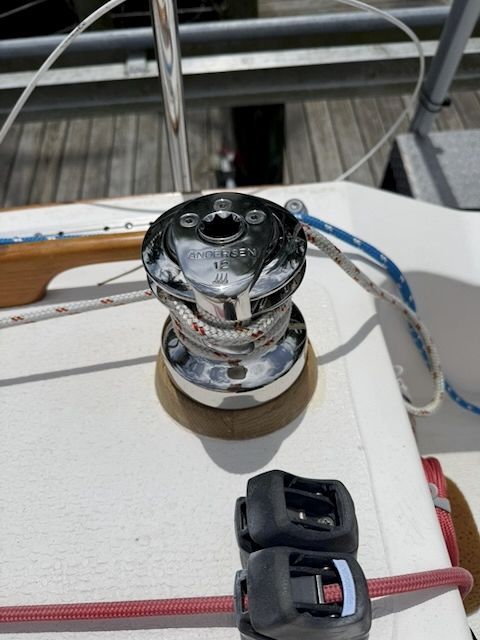 Andersen winch on 2006 Com-Pac Eclipse sailboat.