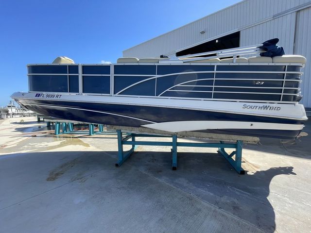2019 SouthWind V23LC