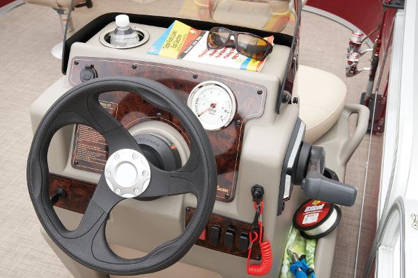 Manufacturer Provided Image: Sun Tracker Bass Buggy 16 XL Select