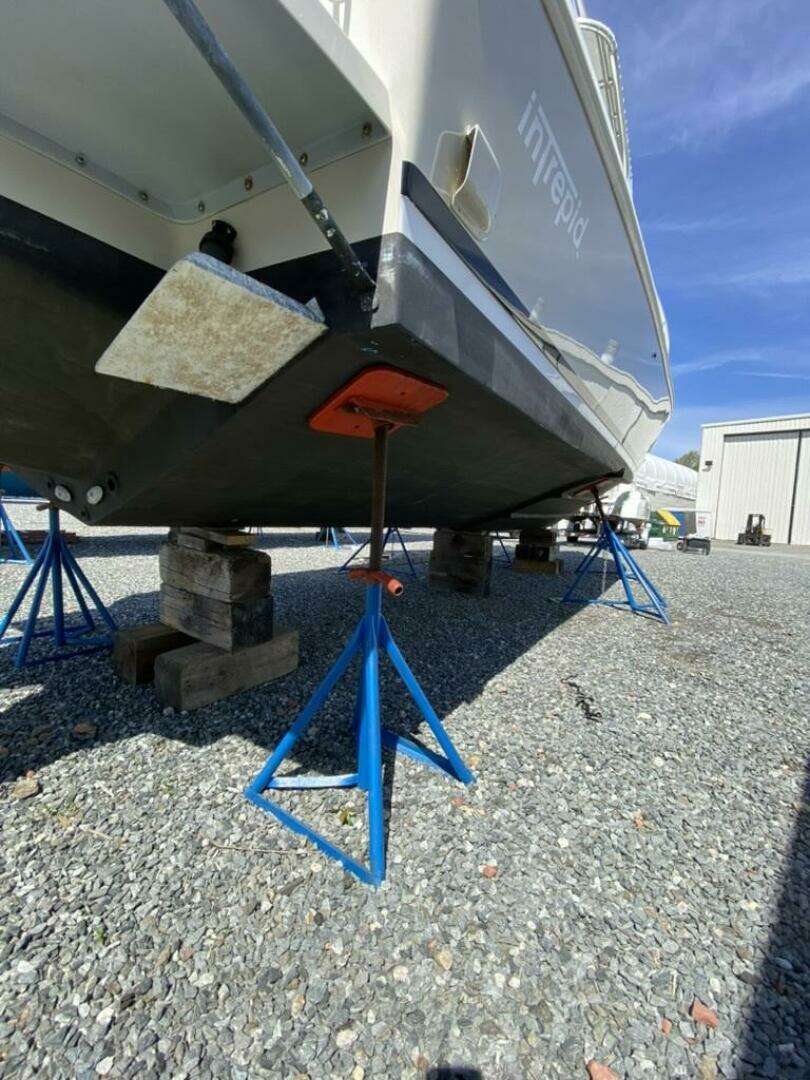 1997 Intrepid 339wa - Image 11