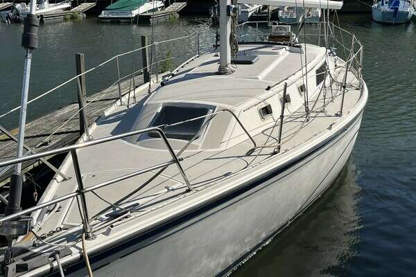 1985 O'Day 35