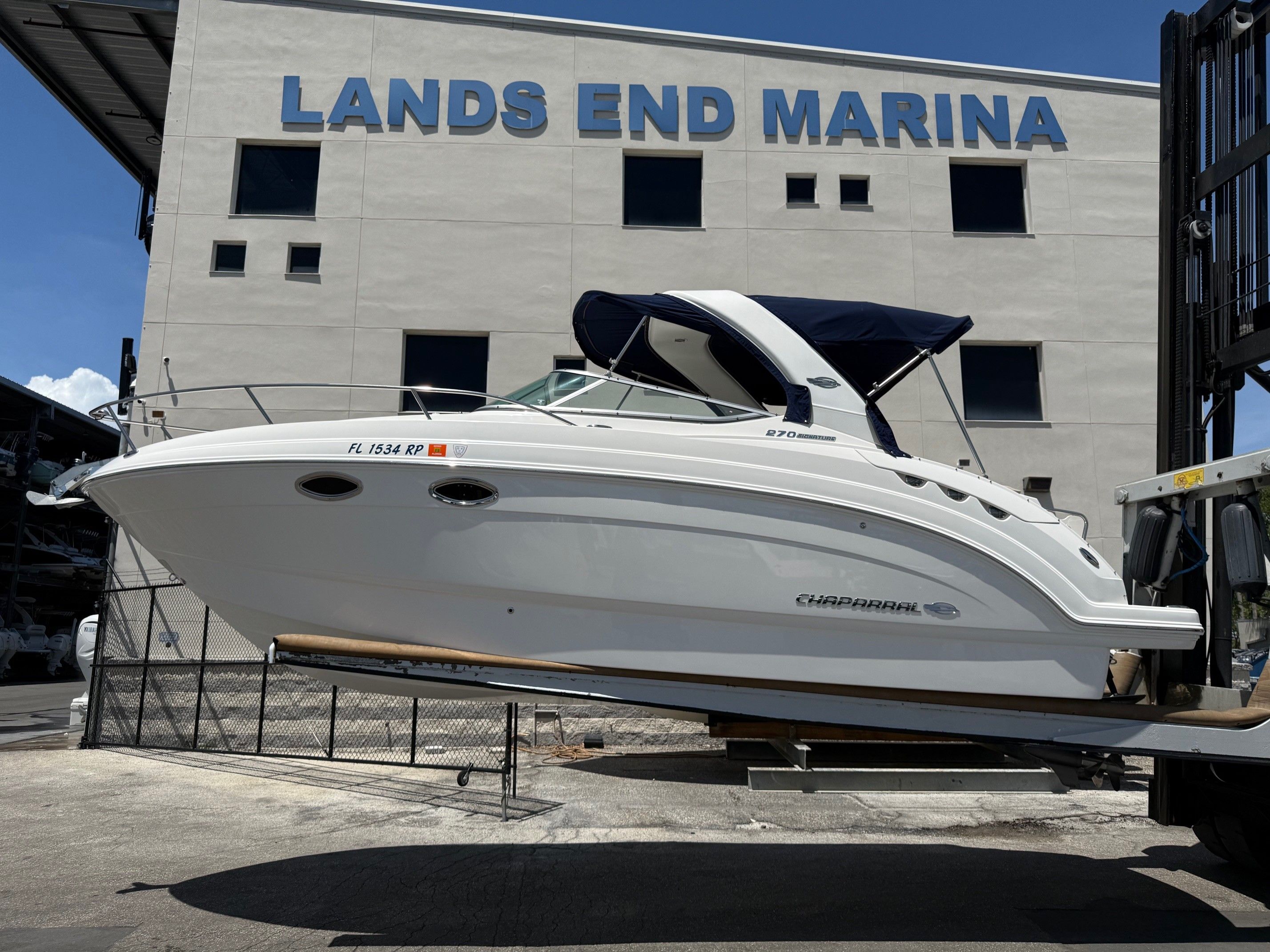 2018 Chaparral 270 Signature