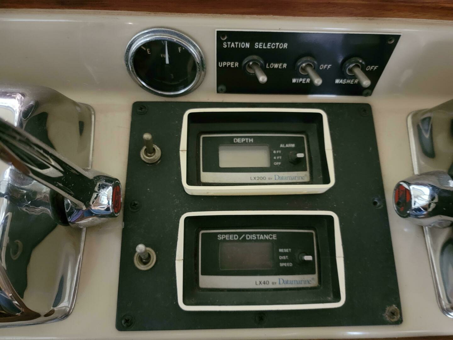 1983 Bertram 33 Flybridge Cruiser - Image 18