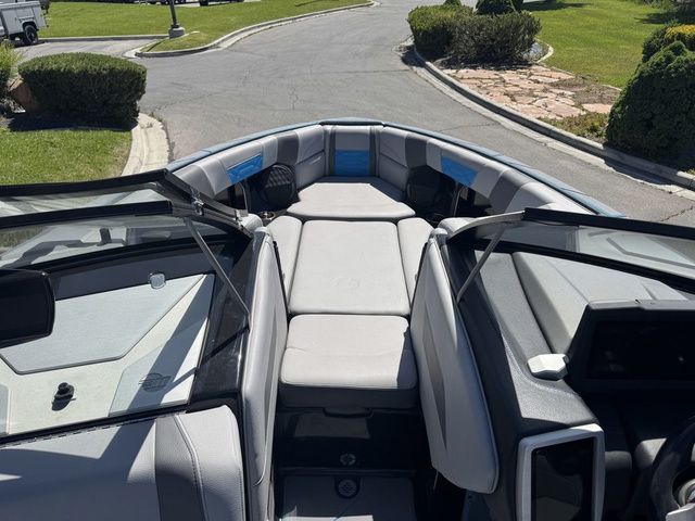 2022 Malibu Wakesetter 25 LSV - 10
