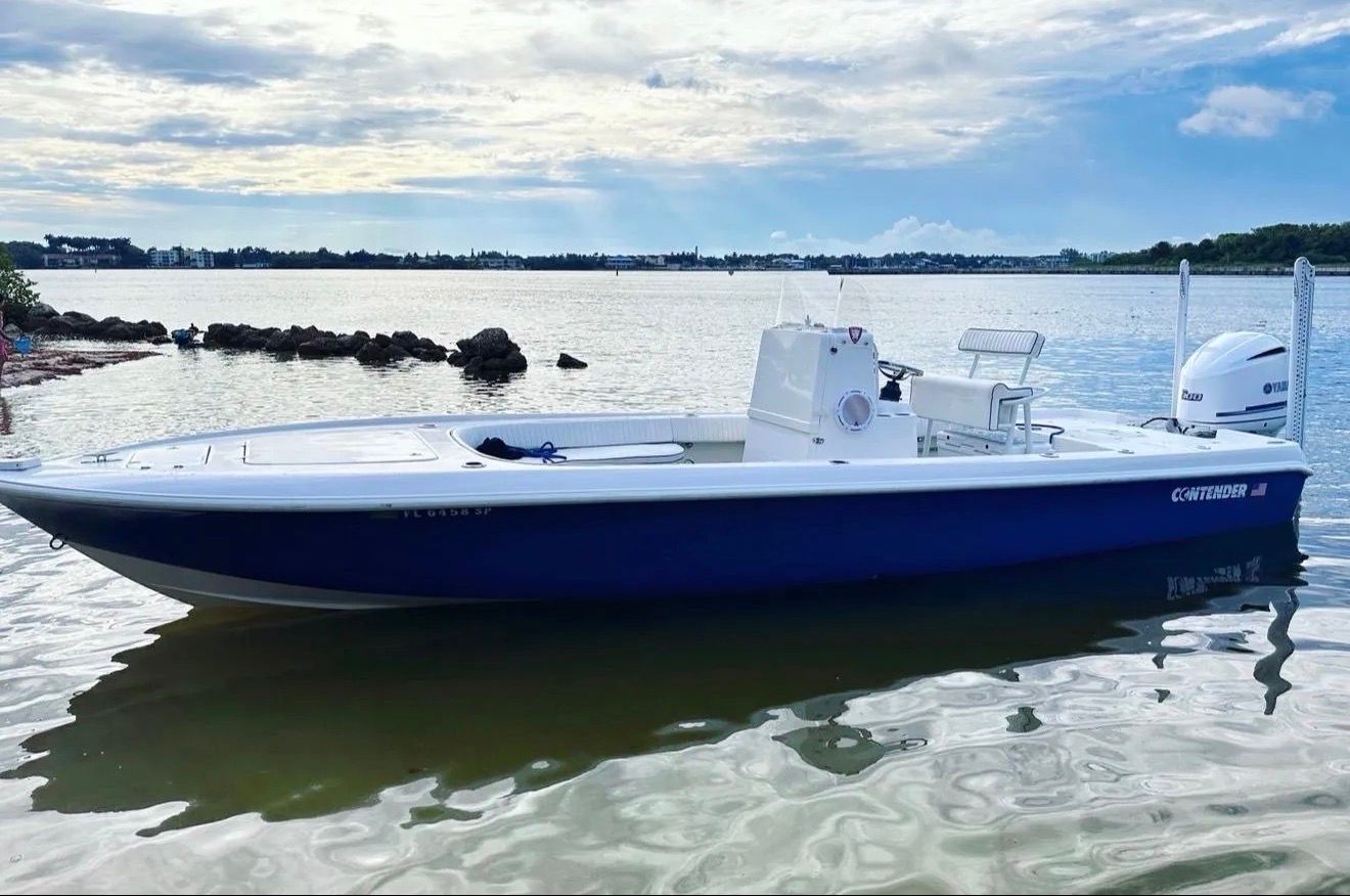 2016 Contender 25 Bay