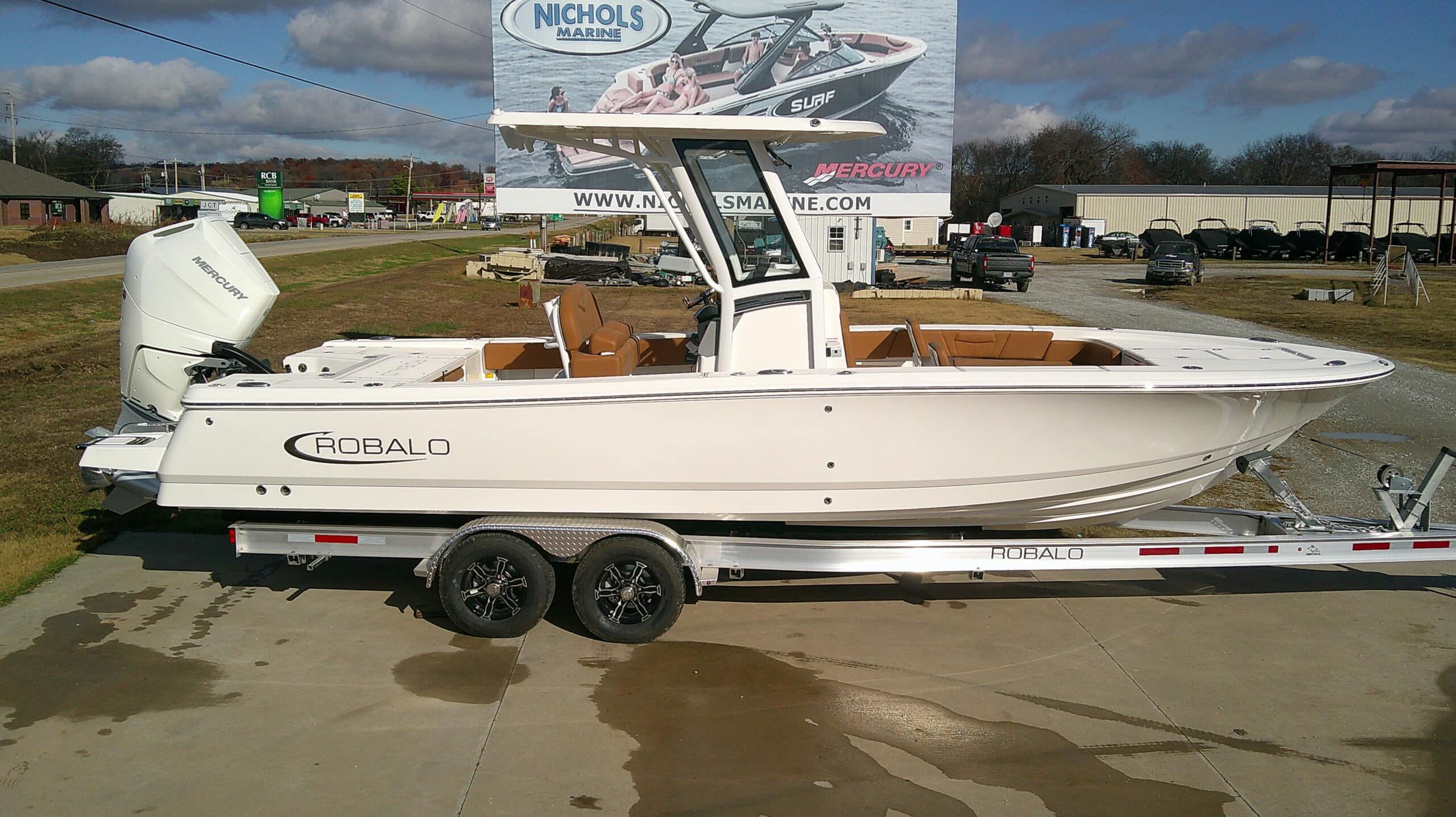 2026 Robalo 266 Cayman