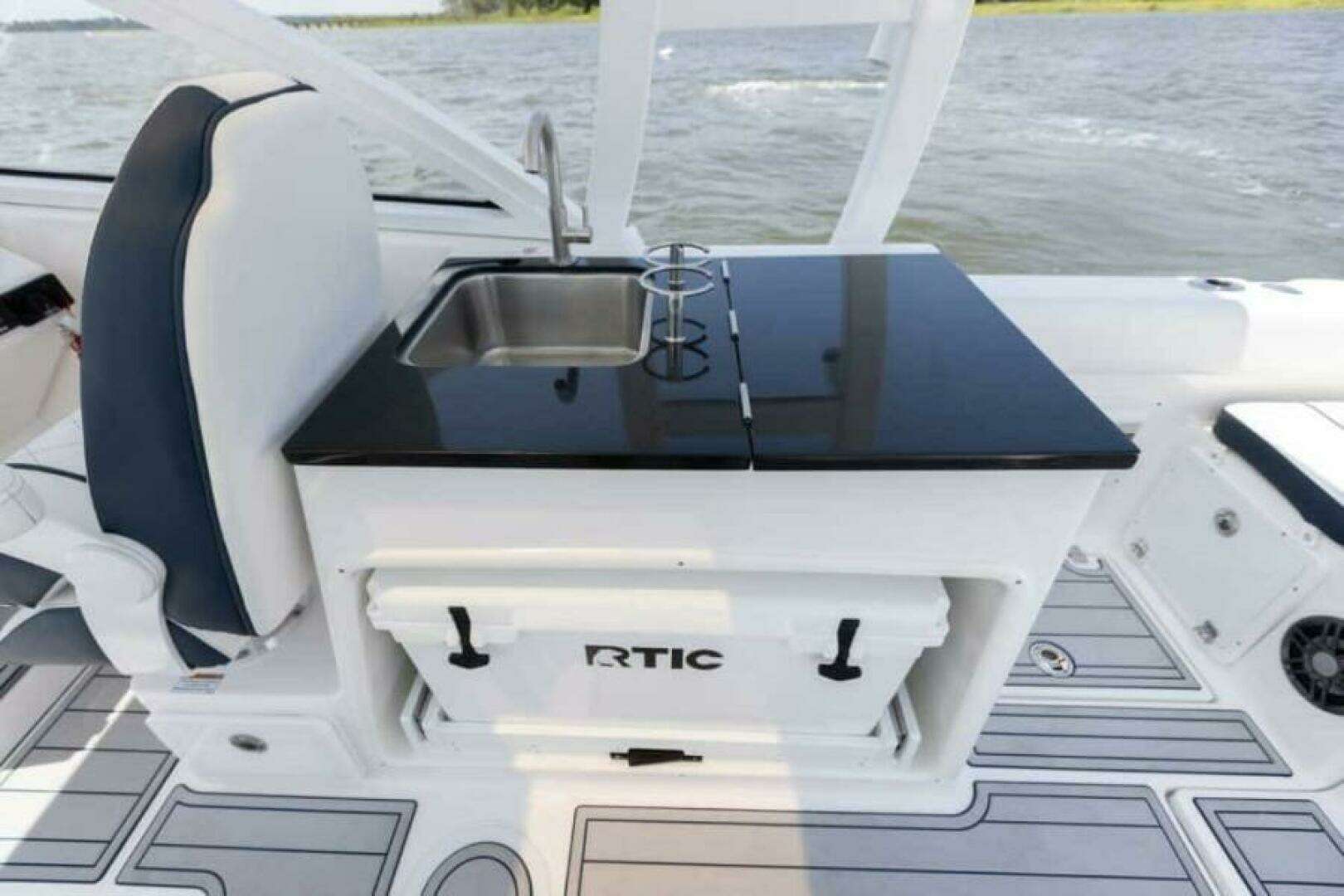 2026 Sea Fox 268 Traveler - Image 6