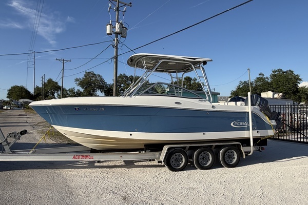 2012 Robalo R247 Dual Console