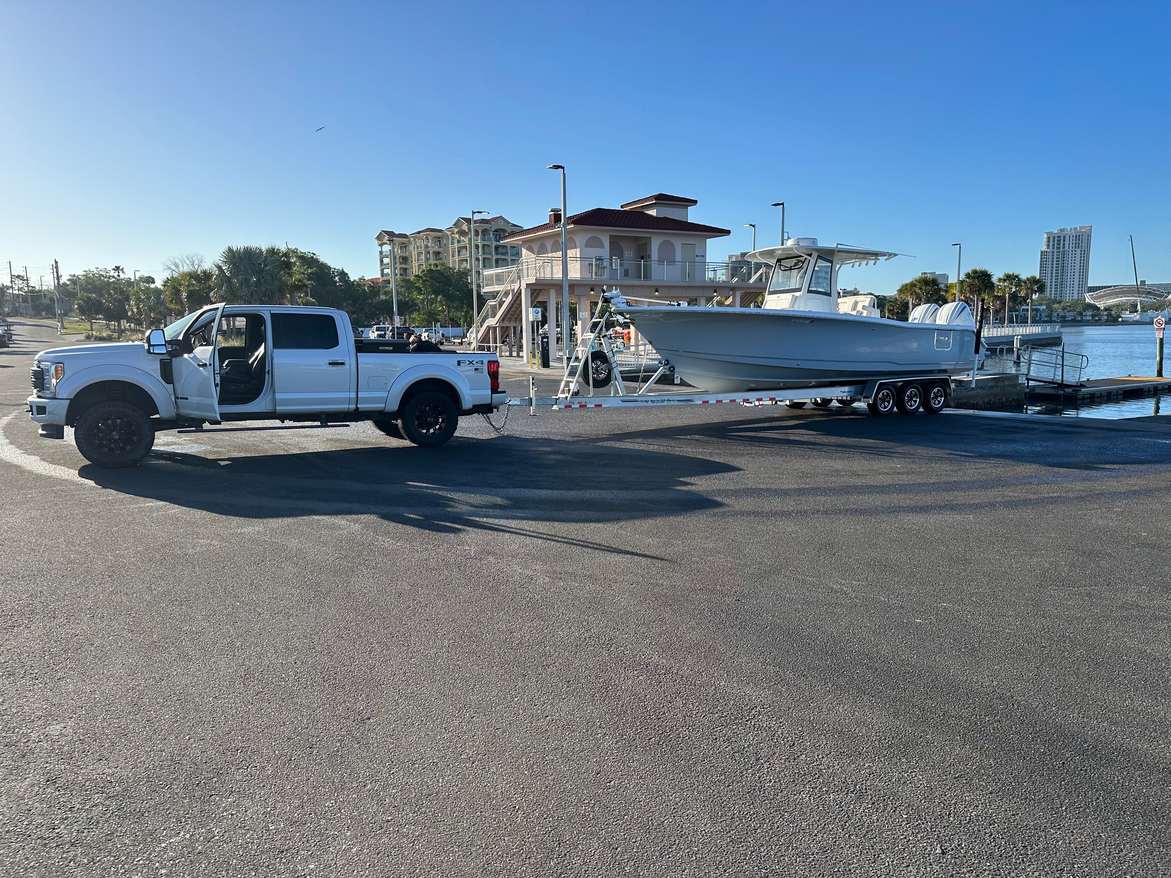 2022 Sea Hunt Gamefish 30 Coffin Box - 2