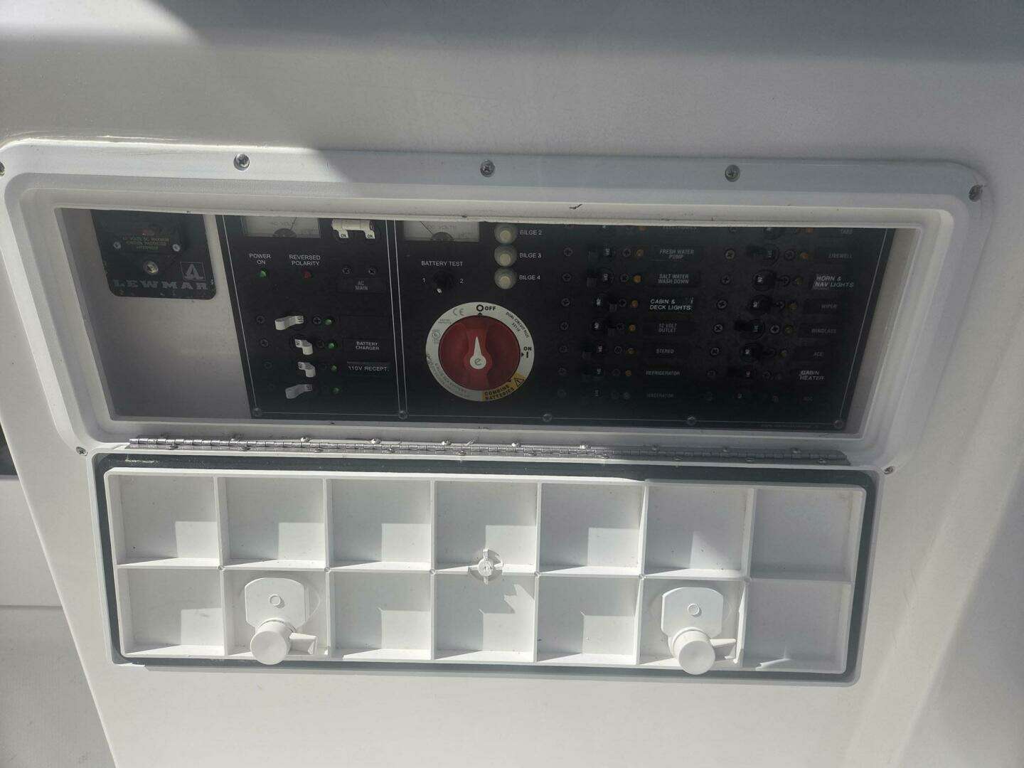 2008 True World Marine TE2810 - Image 32