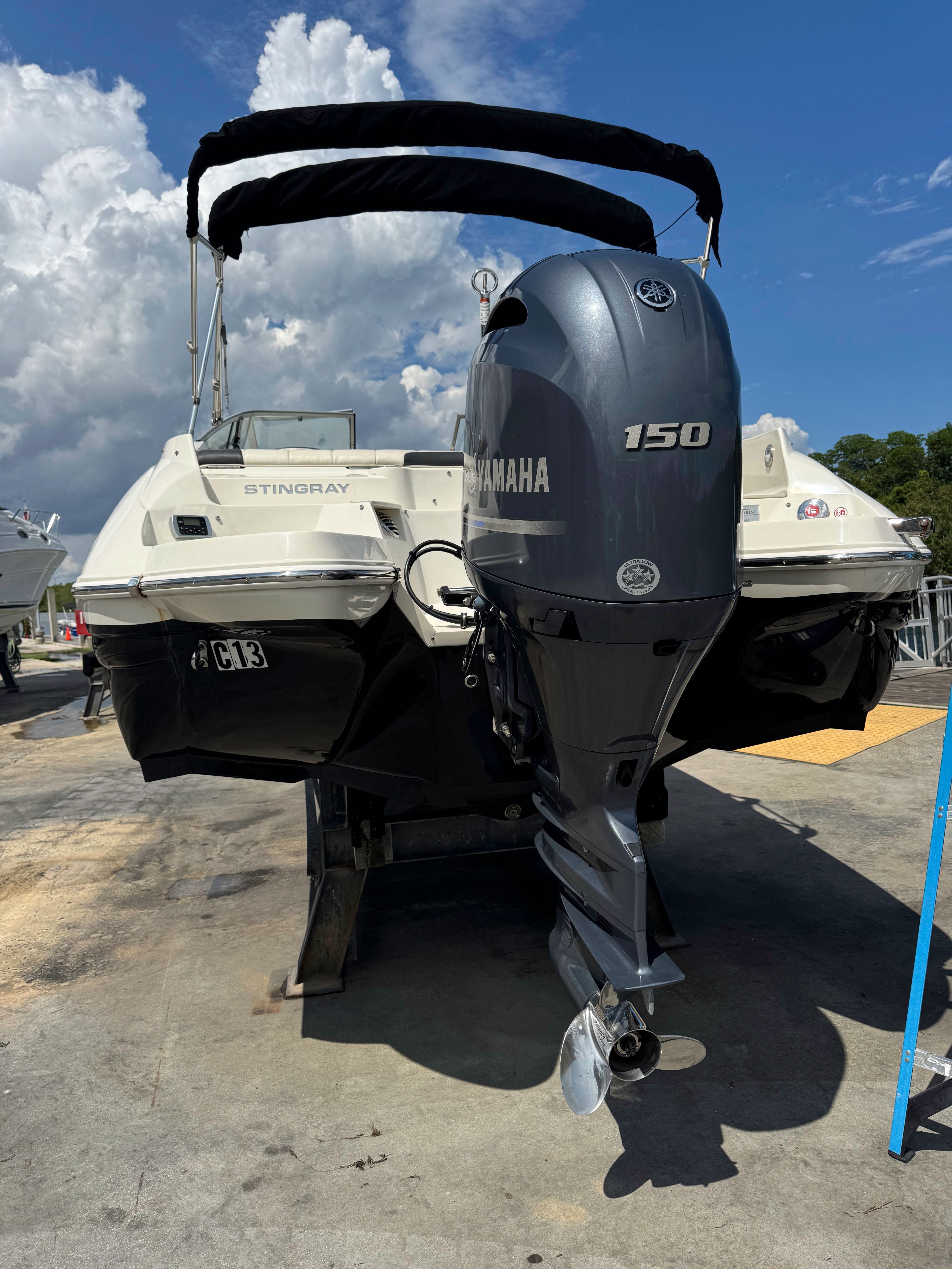 2017 Stingray 214 LR - 7