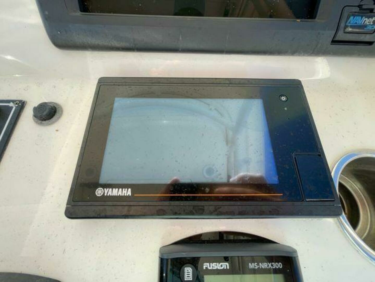 2011 Pursuit 280 CC - Image 30