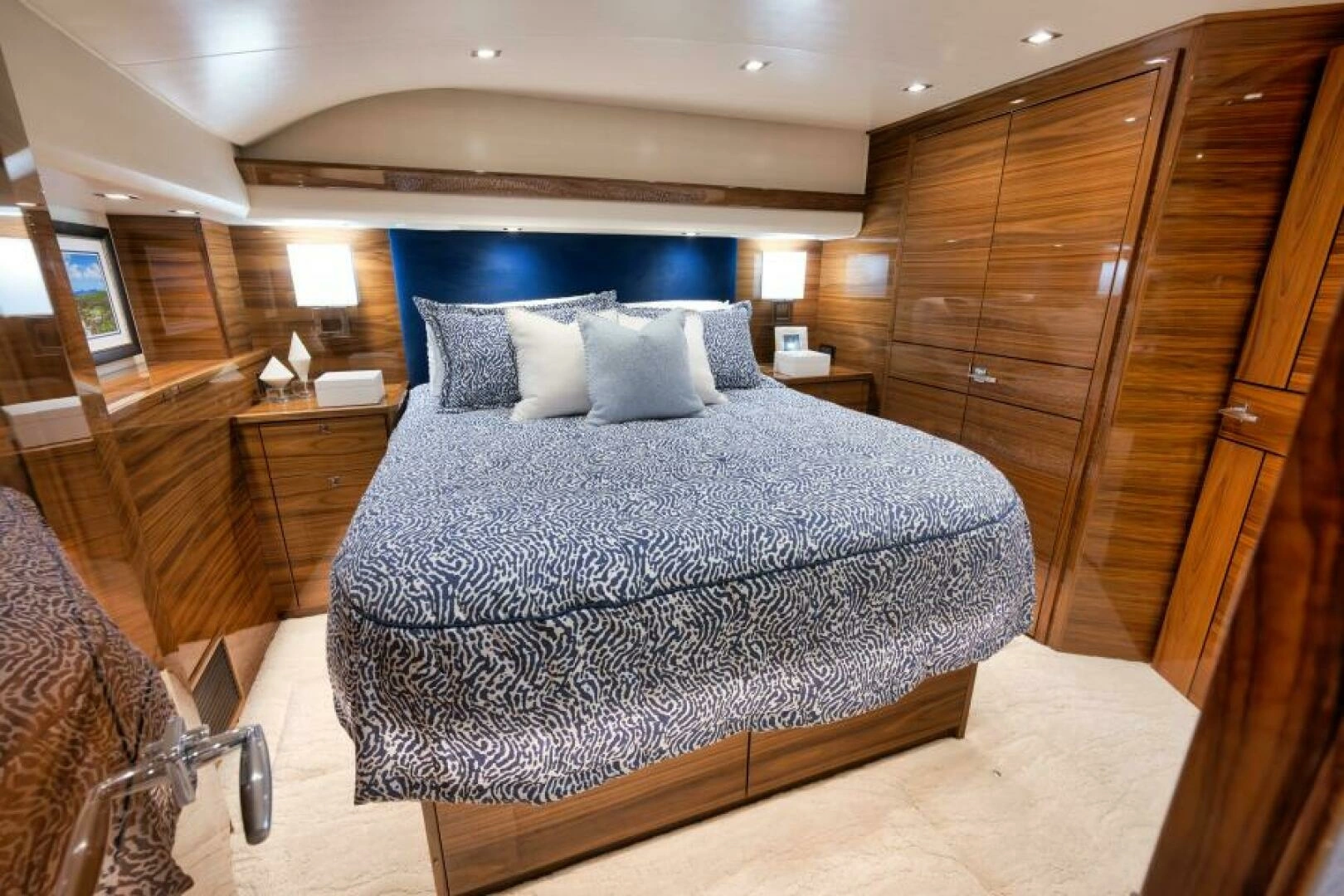 2024 Viking 68 Convertible - Image 28