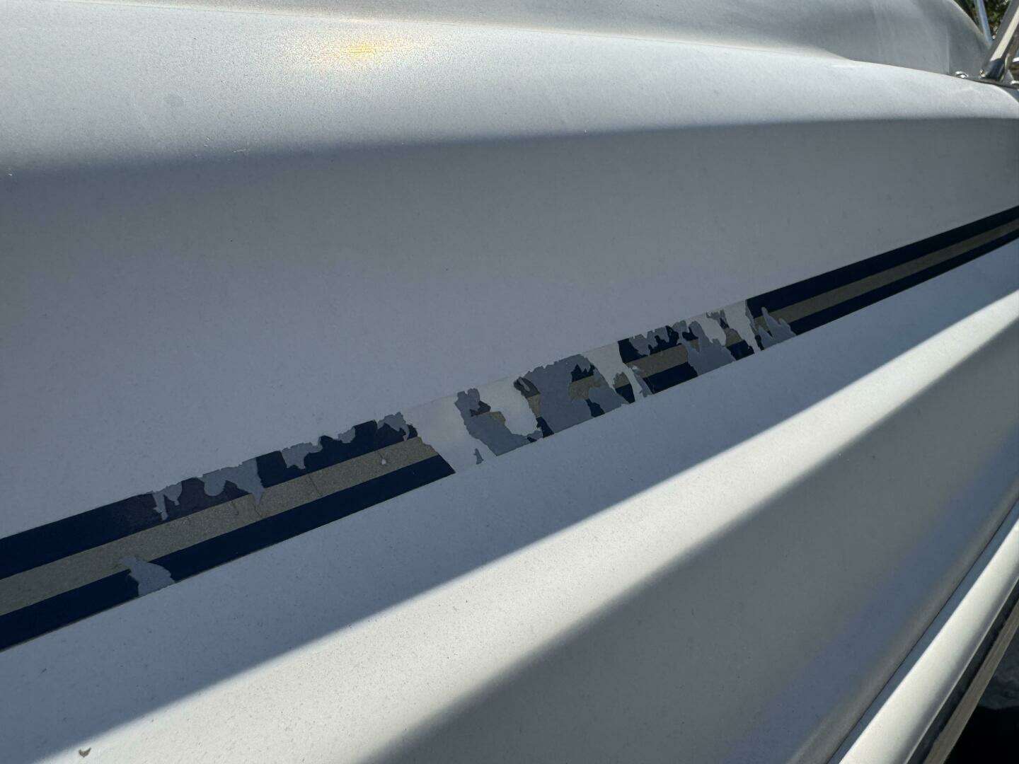 1999 Sea Ray 215 Express Cruiser - Image 194