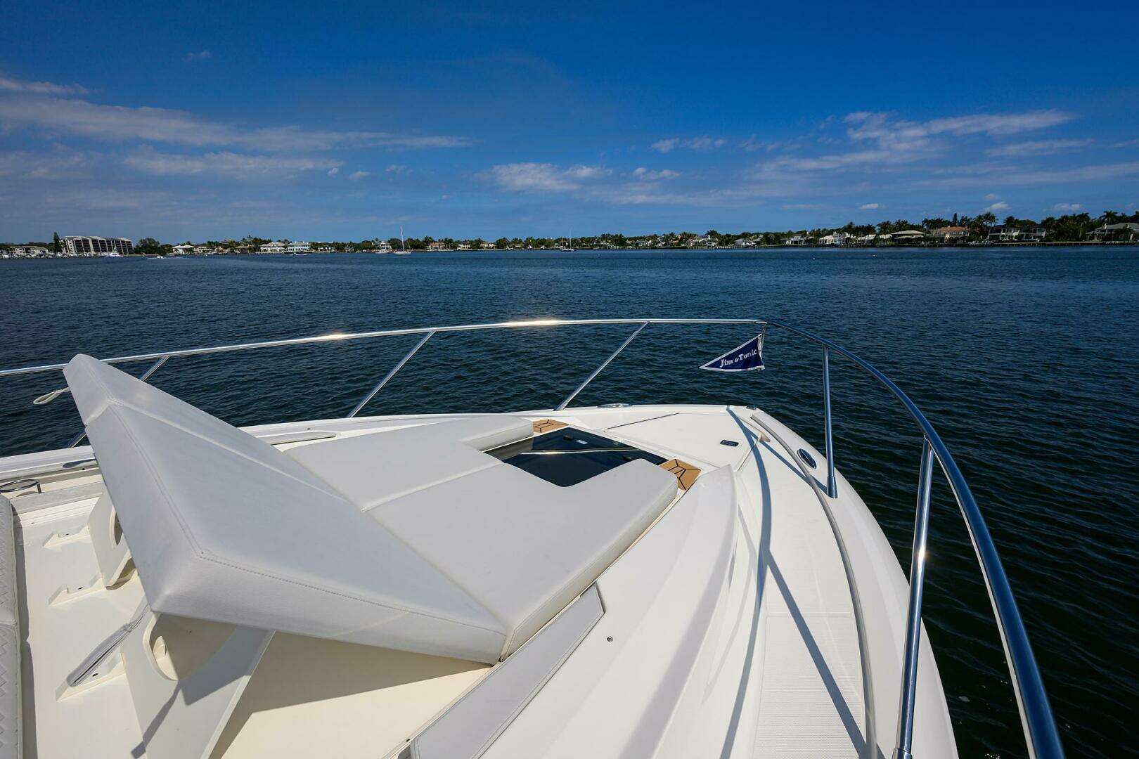 2022 Tiara Yachts 43 LE - Image 55