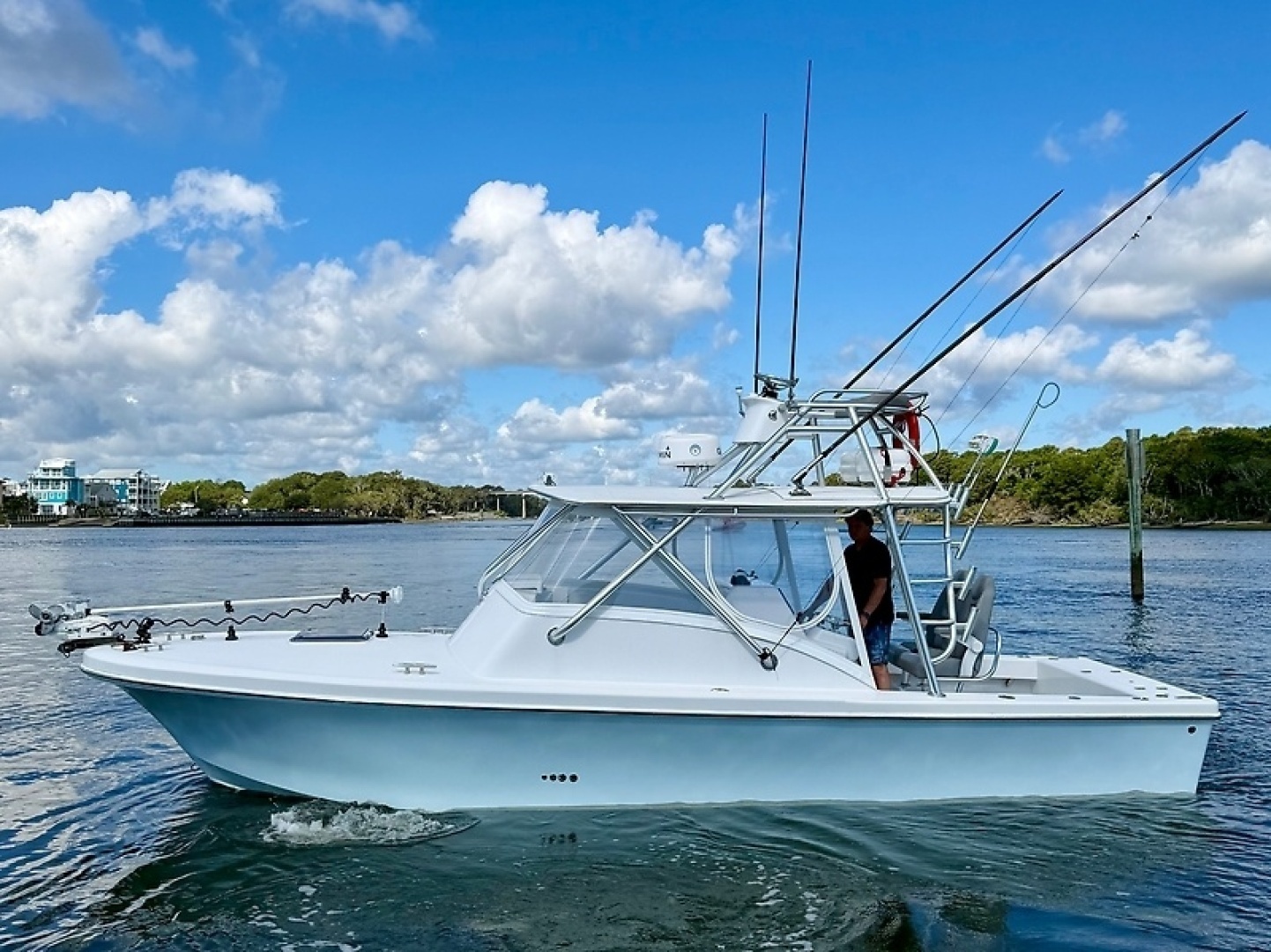 1973 Custom Carolina 27 National - Image 4