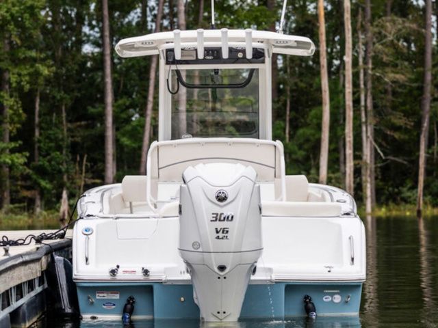2027 Sea Hunt Ultra 245 SE - 8