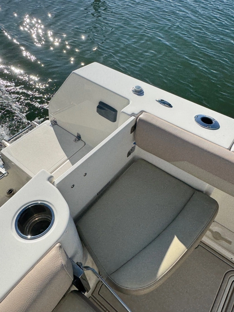 2021 Sailfish 29 Center Console - Image 16