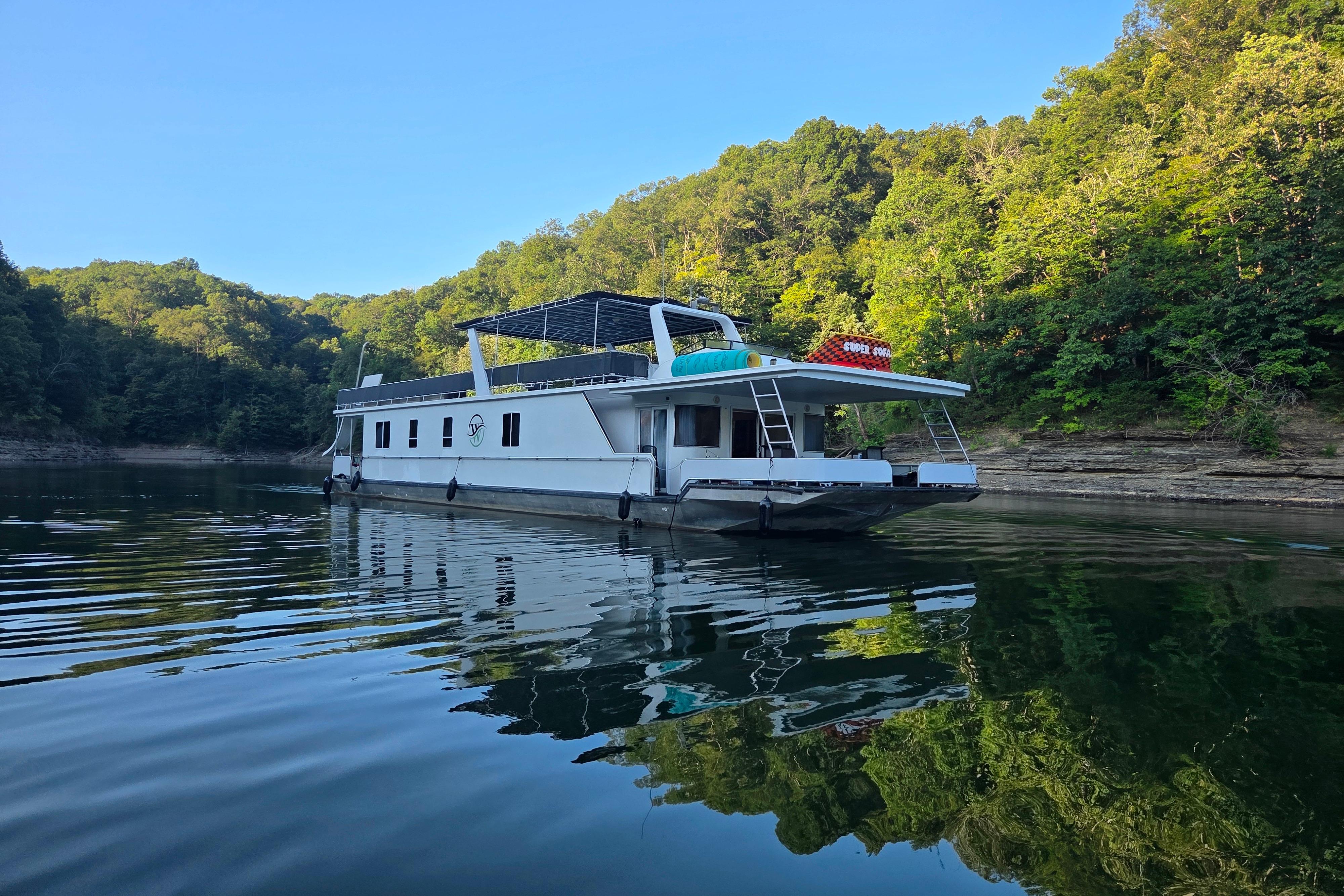 2003 Fantasy 18x80 Houseboat