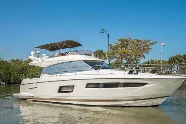 2015 Prestige 550