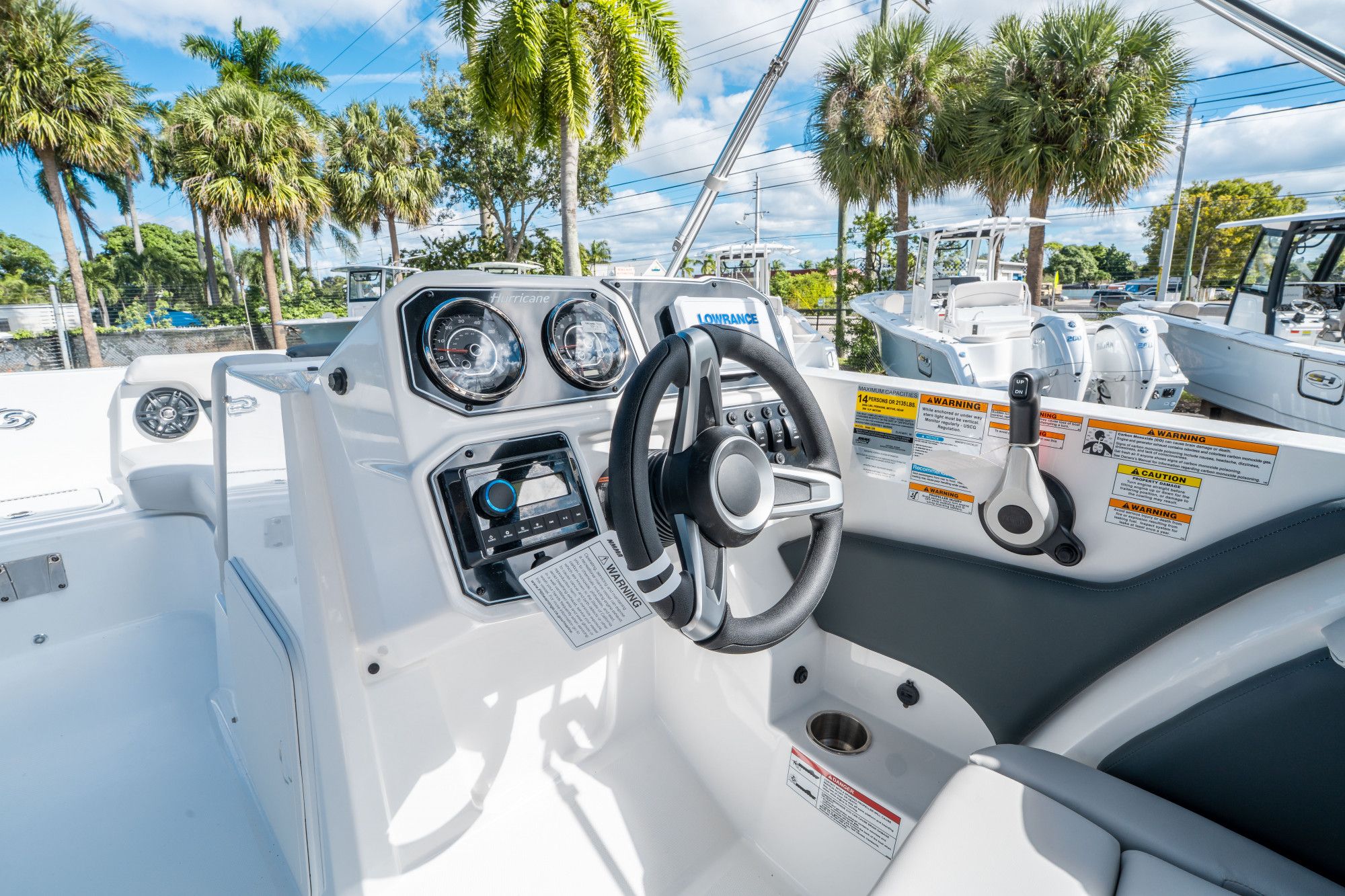 2026 Hurricane SunDeck 2050 OB - 14