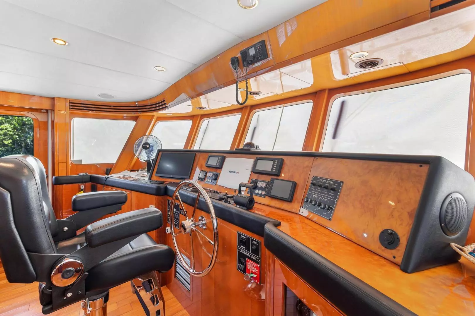 2006 Jefferson Starship Pilothouse - Image 22