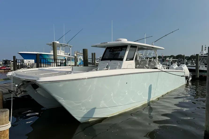 2025 Twin Vee 400 GFX CC