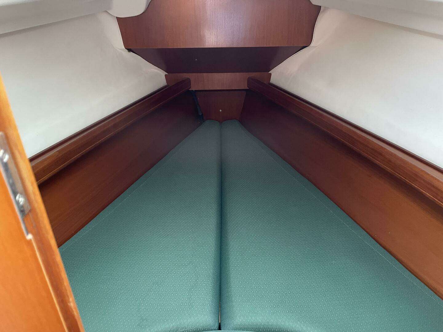 2003 Beneteau — - Image 5