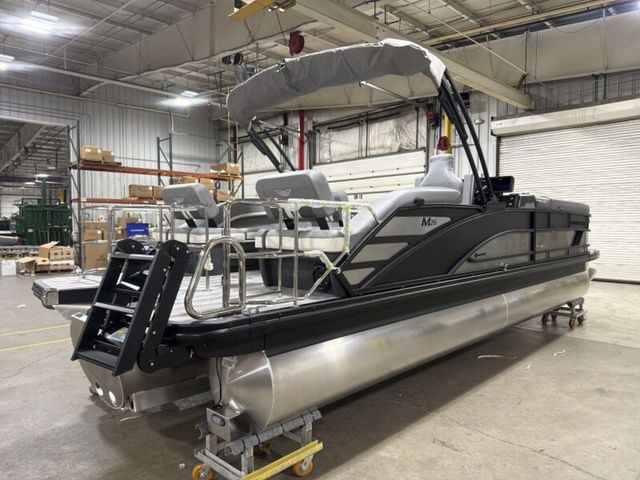 2026 Bennington M Quad Bench 26 MSL Tritoon - 8