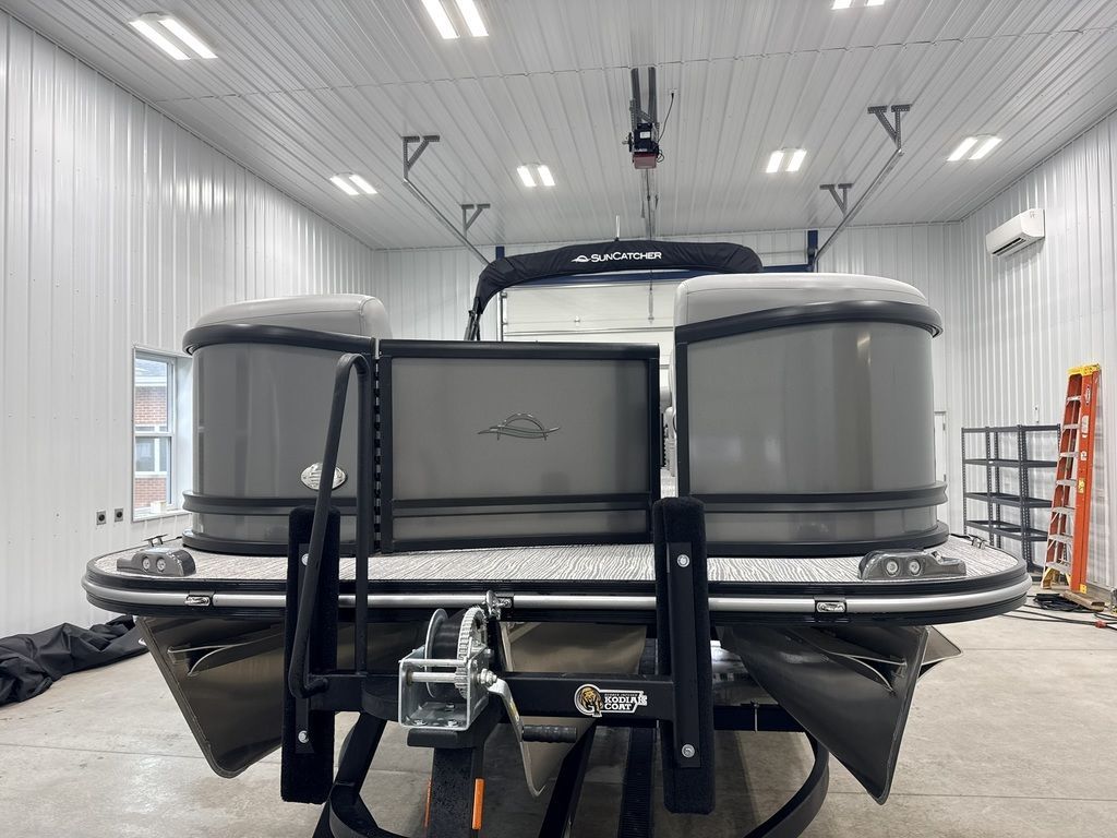 2025 SunCatcher Fusion 324RC - 10