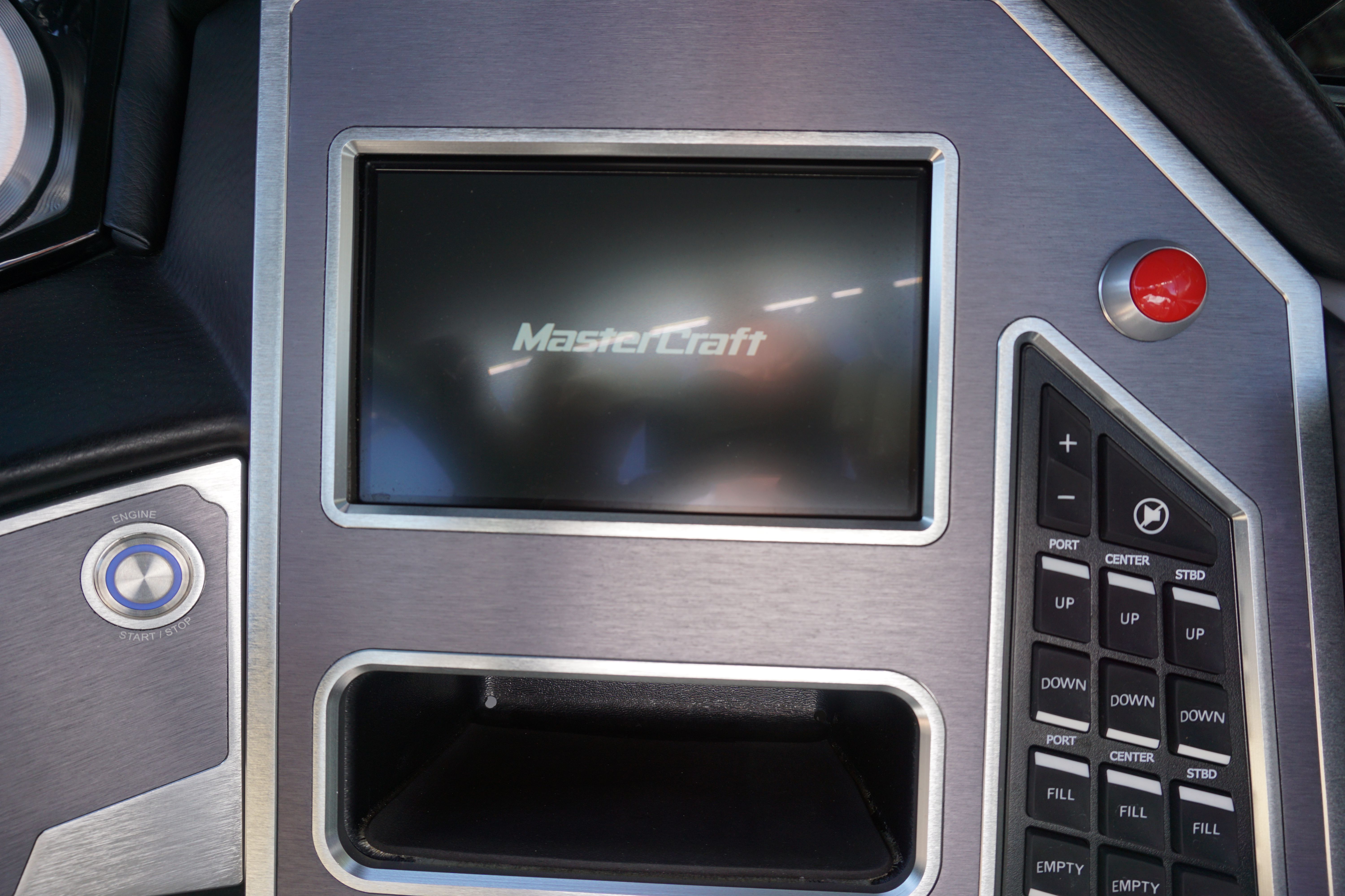 2023 MasterCraft XT22 T - 17