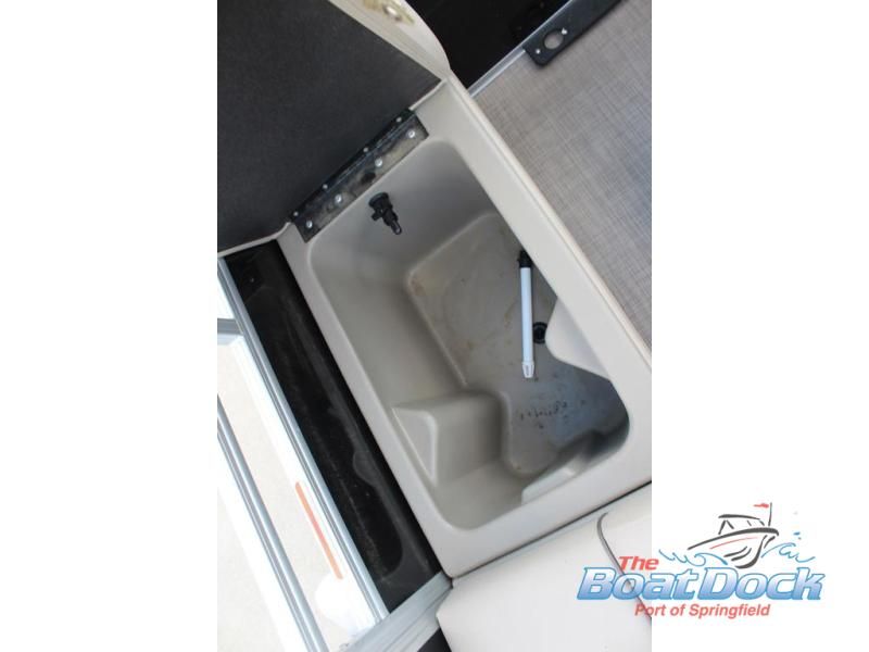 2025 Sportfish 22 DLX - 22