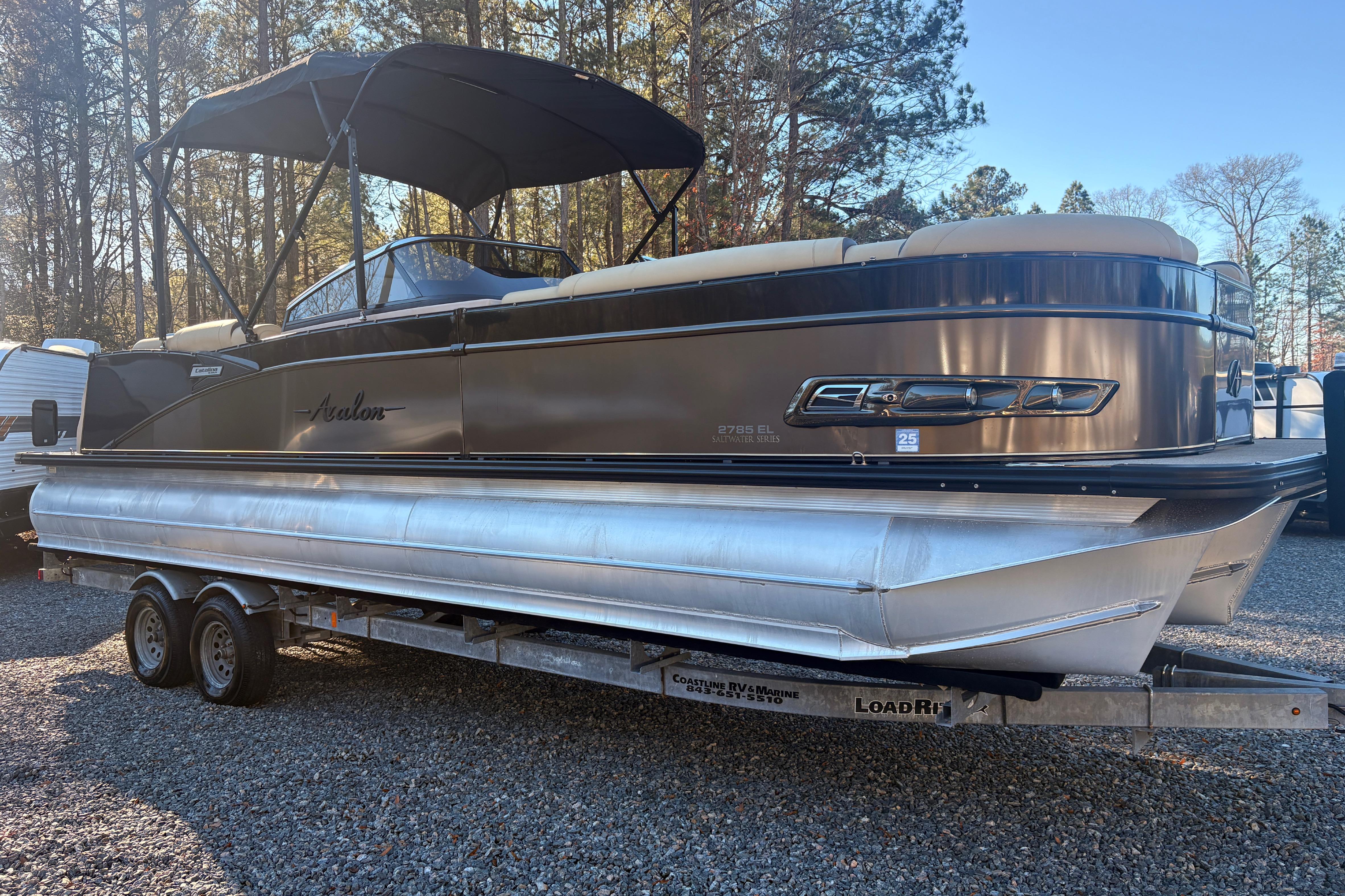 2022 Avalon Excalibur Elite Windshield - 27'