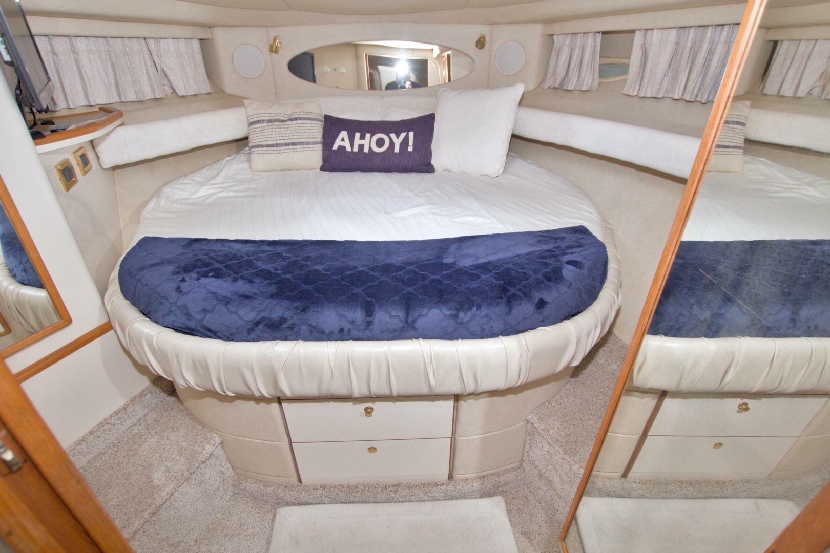 1997 Sea Ray 370 Express Cruiser - Image 39