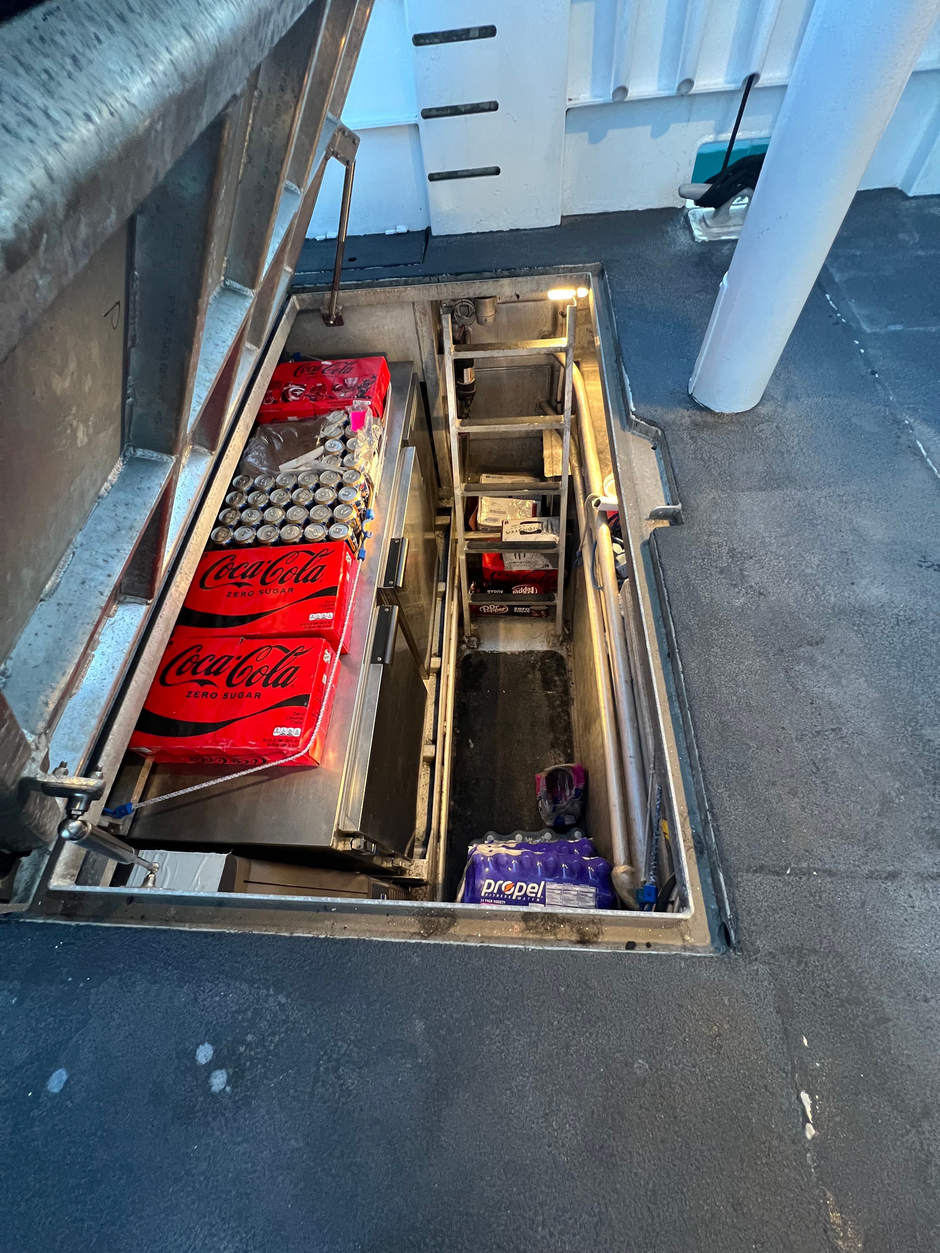2003 Peregrine Boats Custom 62 - 31