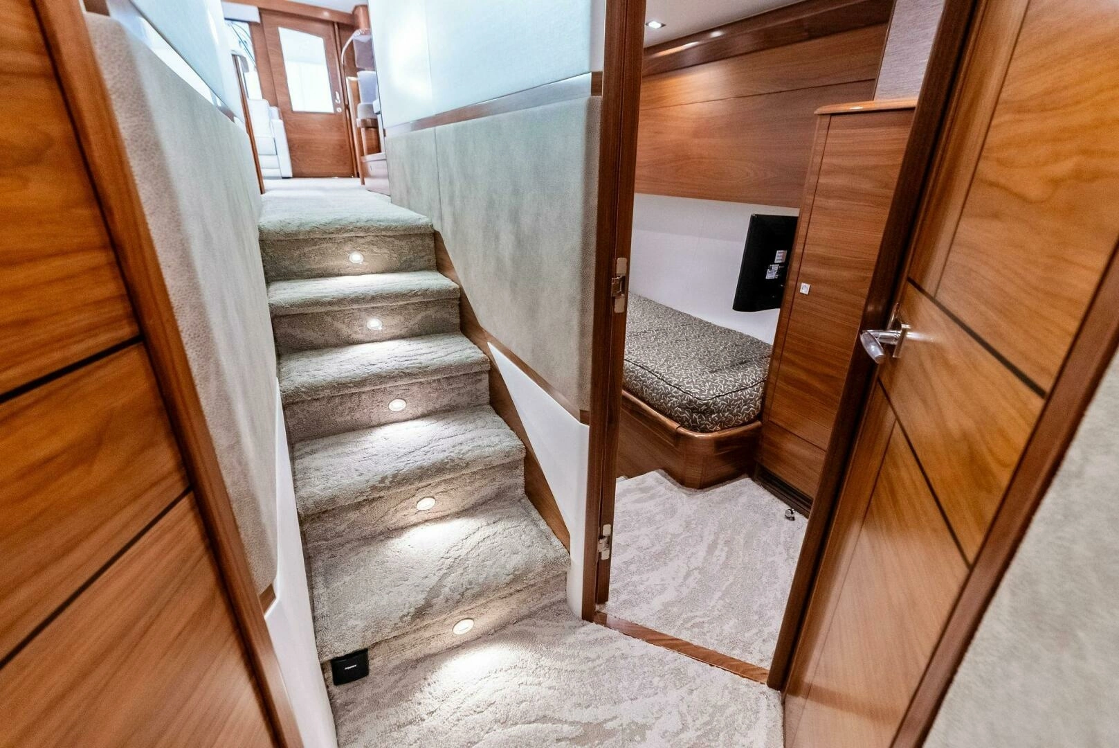2023 Viking 64 Convertible - Image 21