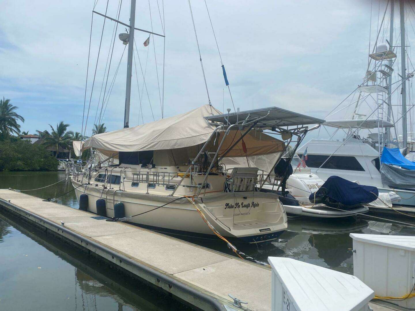 2005 Island Packet 445 - Image 26