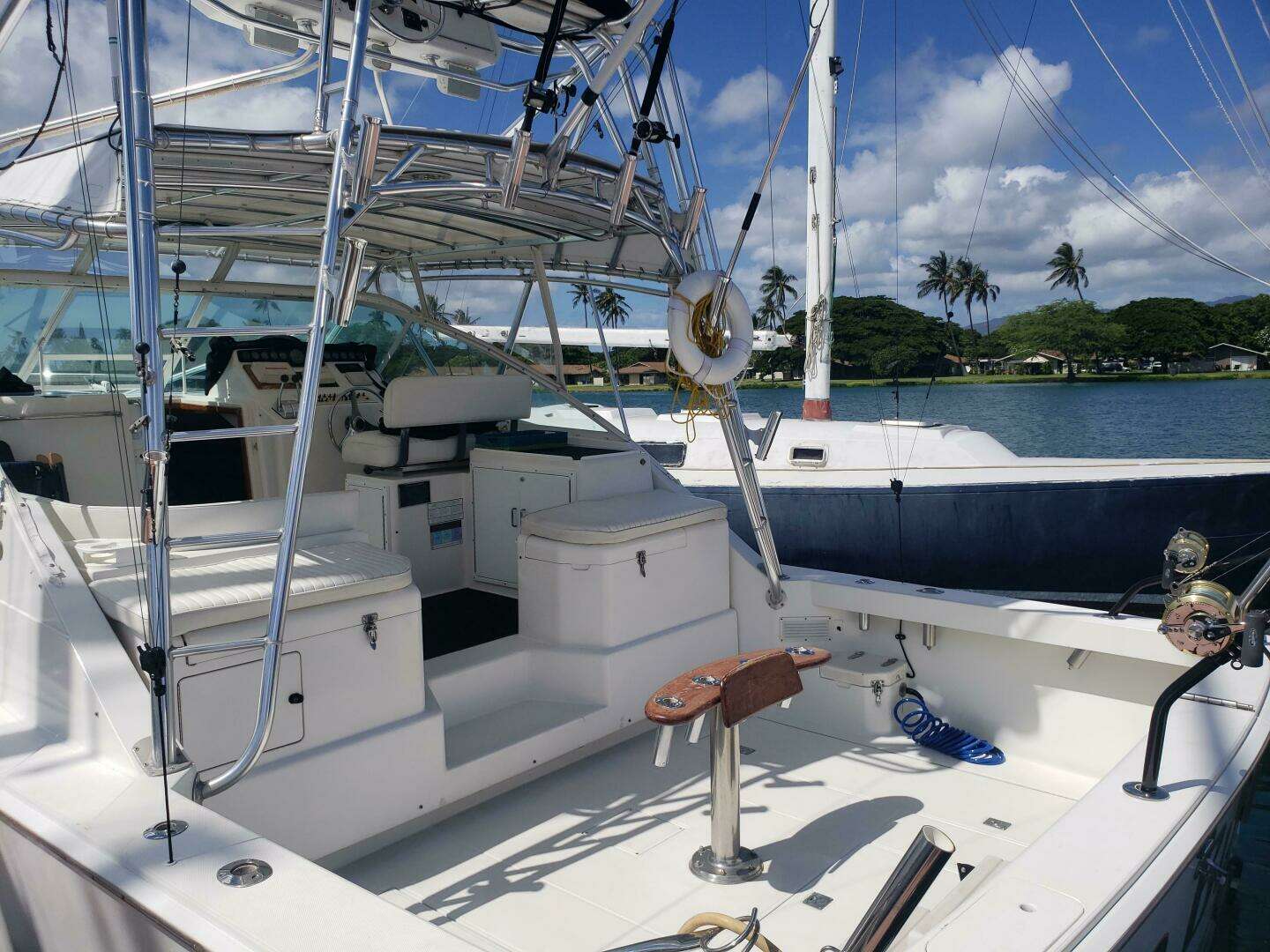 1999 Cabo Express Cruiser - Image 10