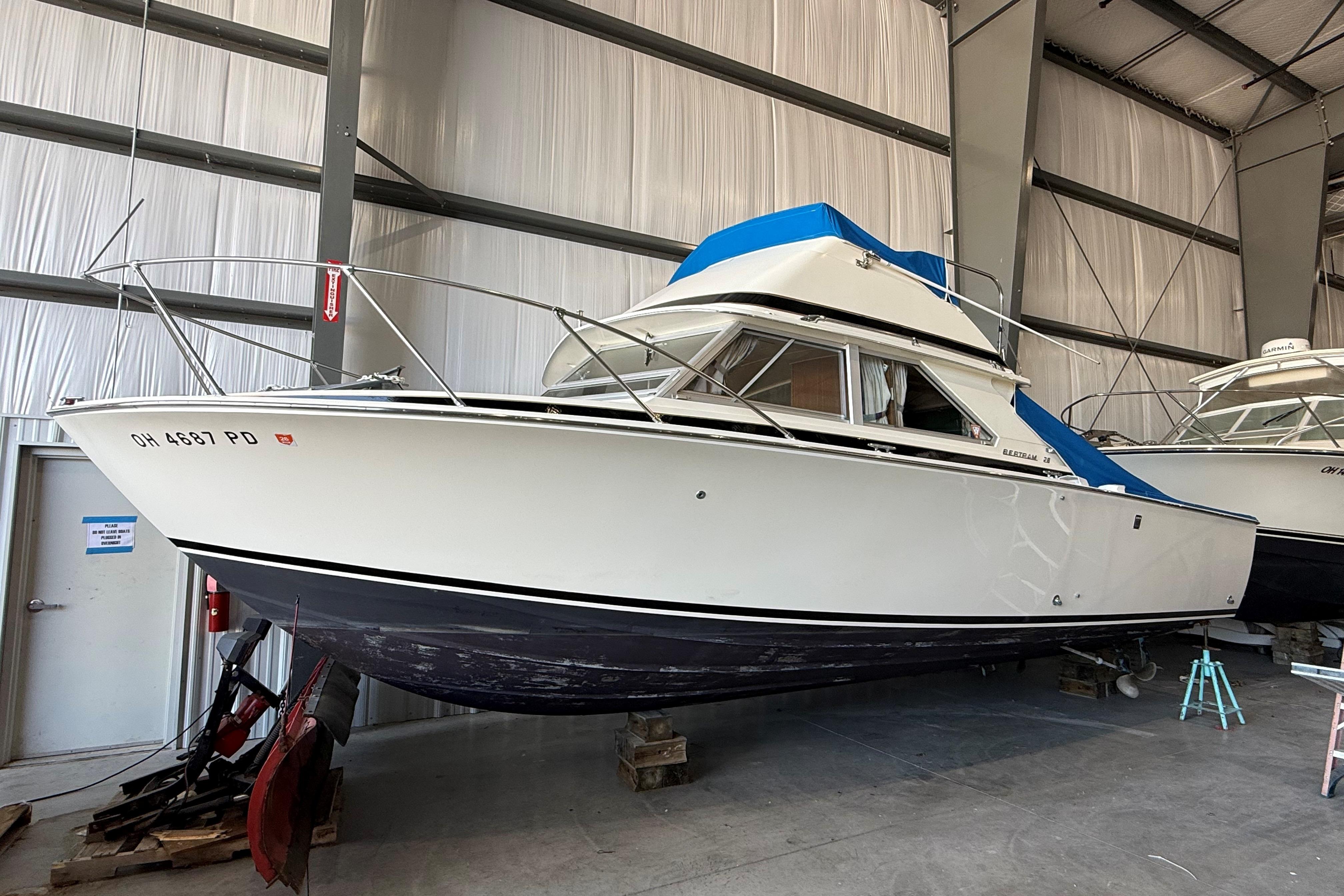 1973 Bertram 28 Flybridge Cruiser