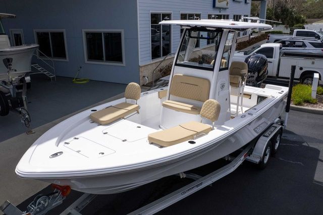 2026 Sportsman Masters 227 Bay Boat