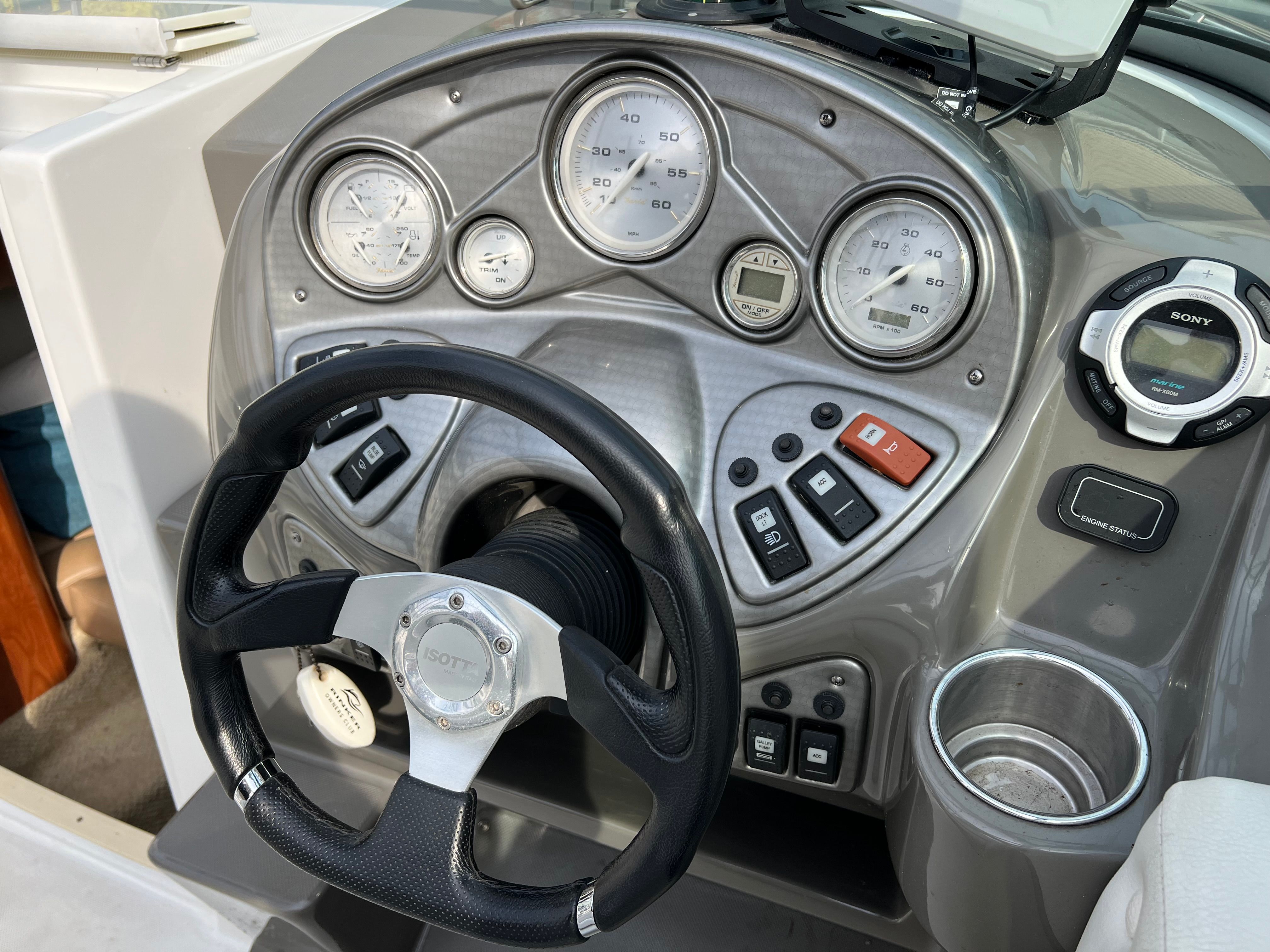 2013 Rinker 246 Captiva Cuddy - 40