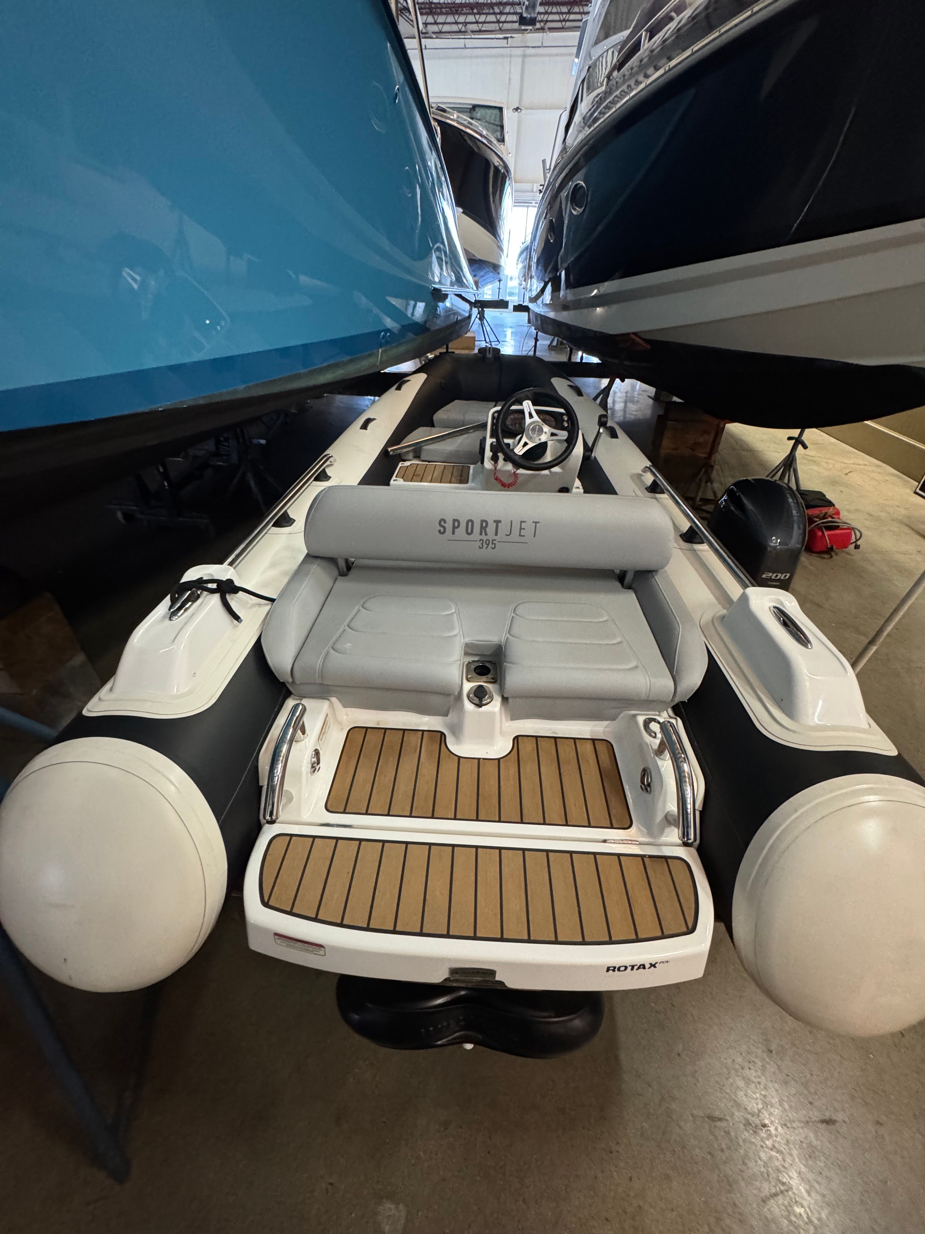 2022 Williams 395 Jet Tender