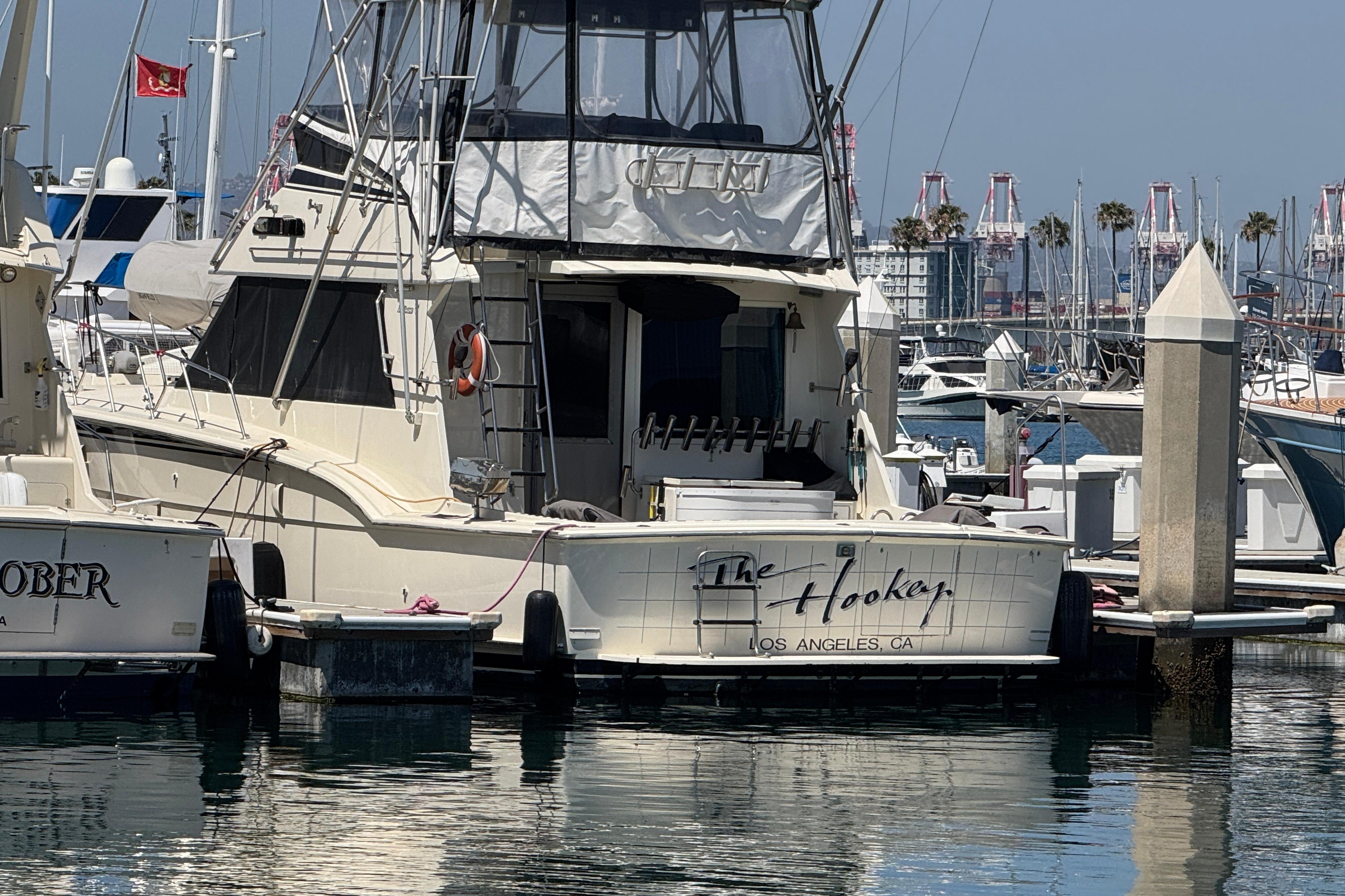 1985 Hatteras 45 Convertible